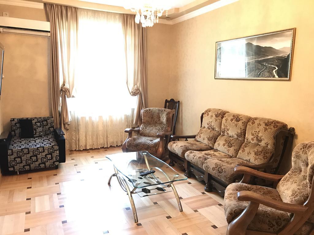 Io Apartment Τυφλίδα Εξωτερικό φωτογραφία